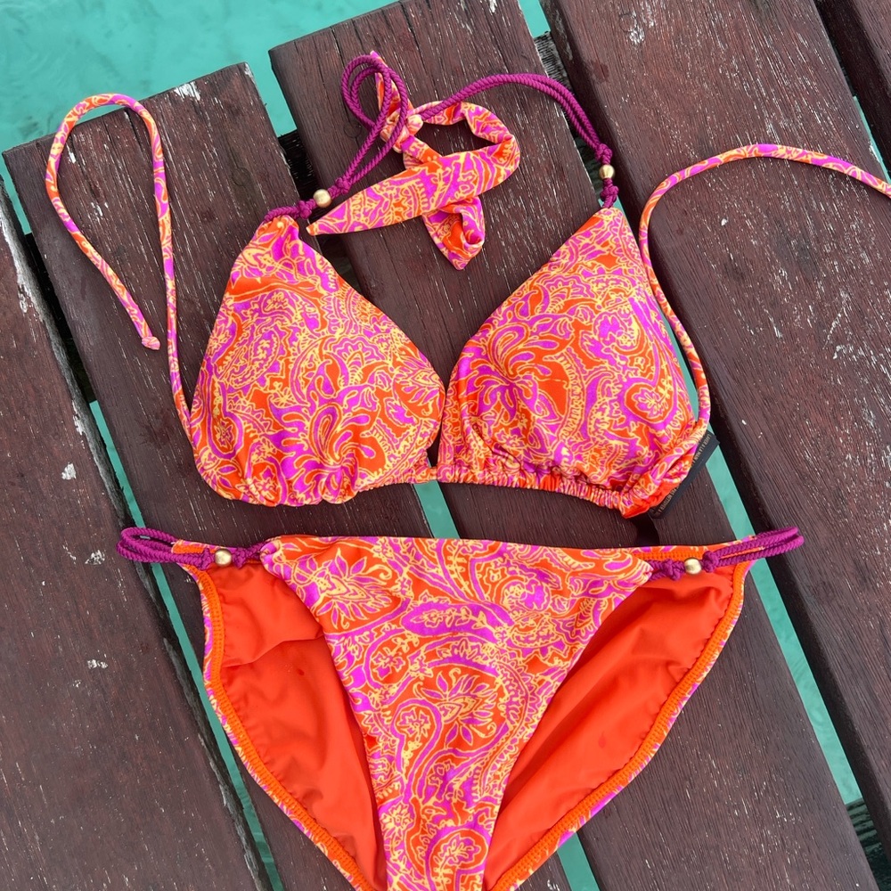 Vix by Paula Hermanny bikini in Magritte